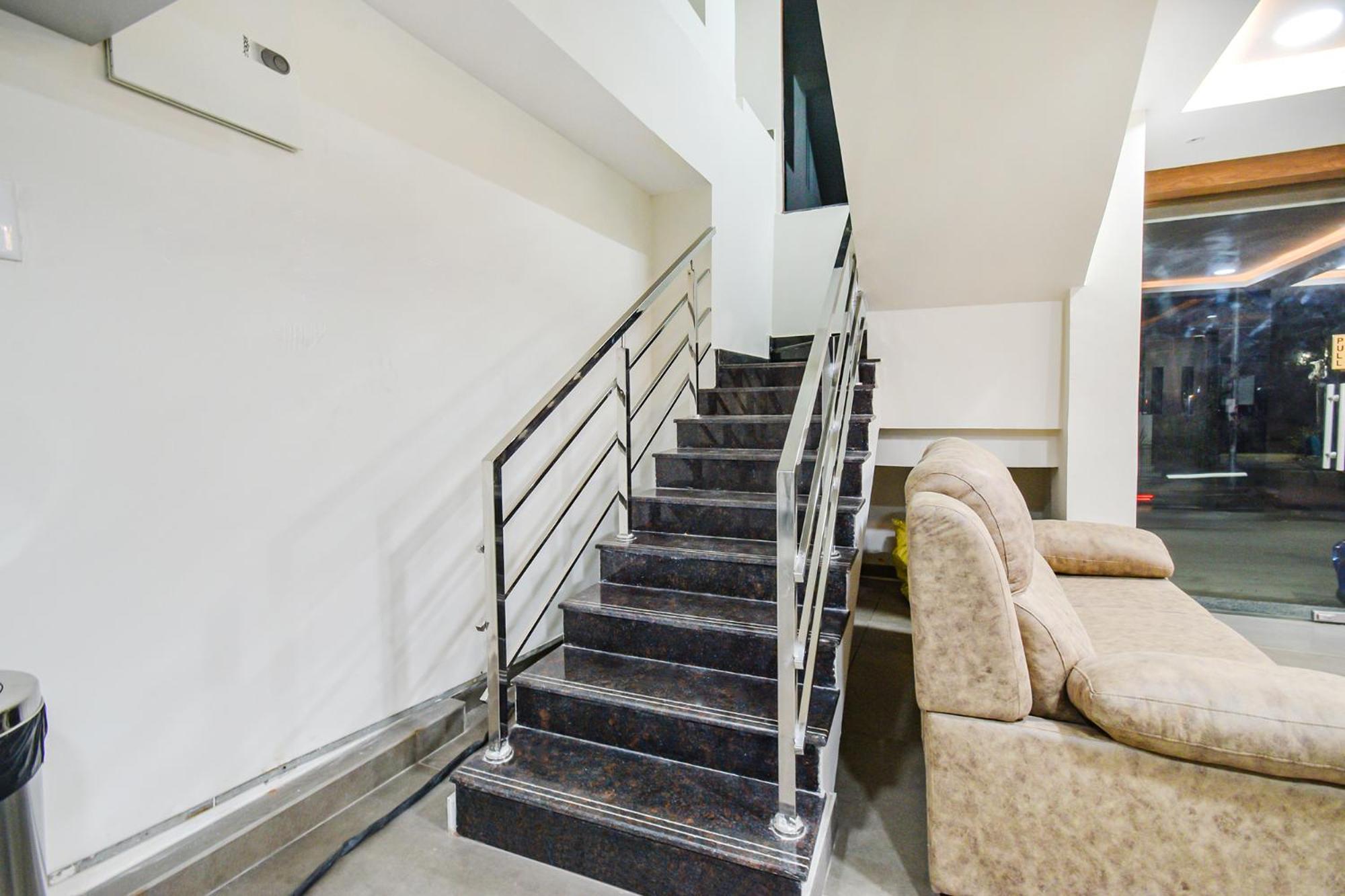 Fabhotel Seri - Nr Kims Hospital, Gachibowli Haiderabad Buitenkant foto