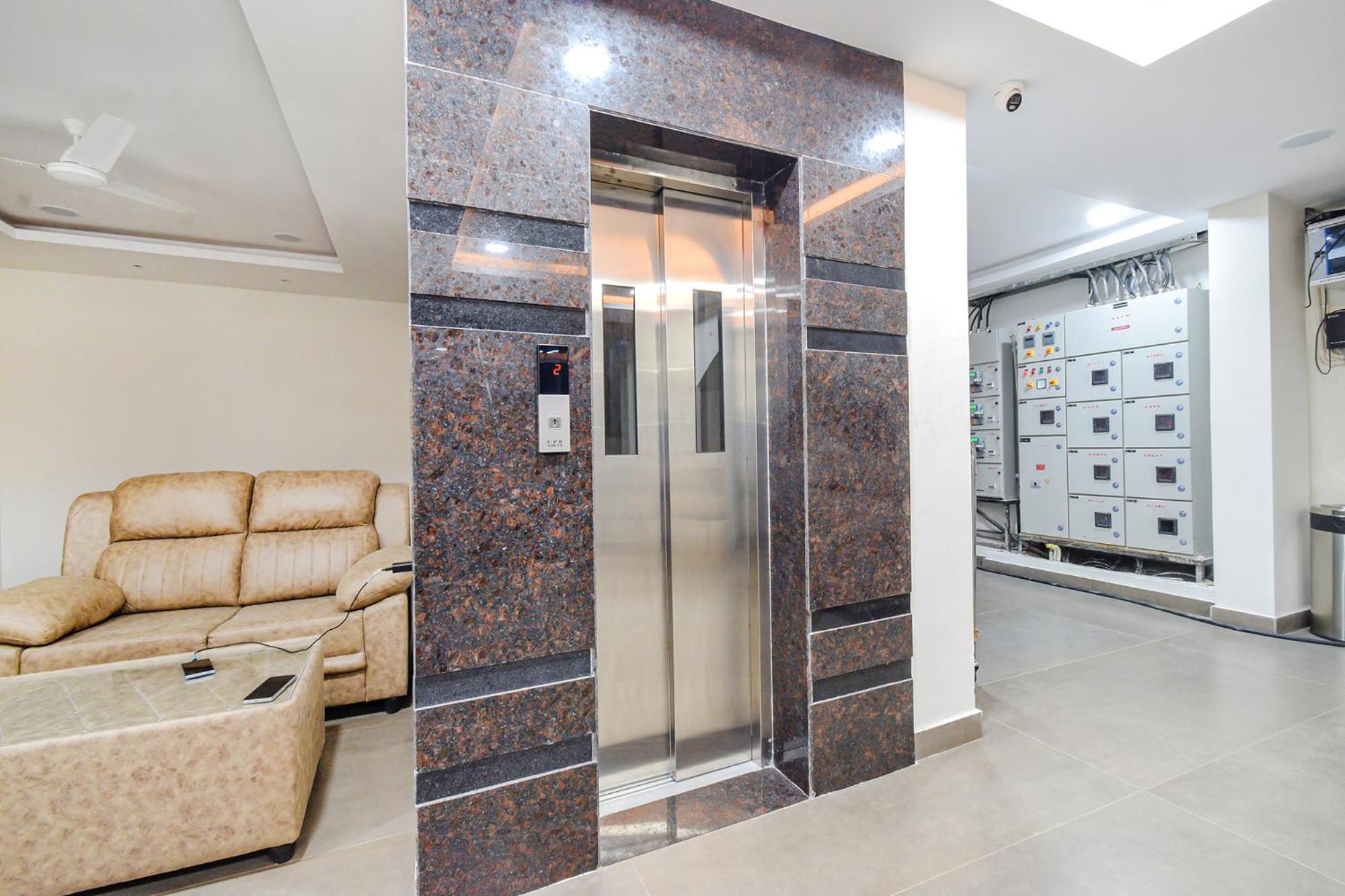 Fabhotel Seri - Nr Kims Hospital, Gachibowli Haiderabad Buitenkant foto