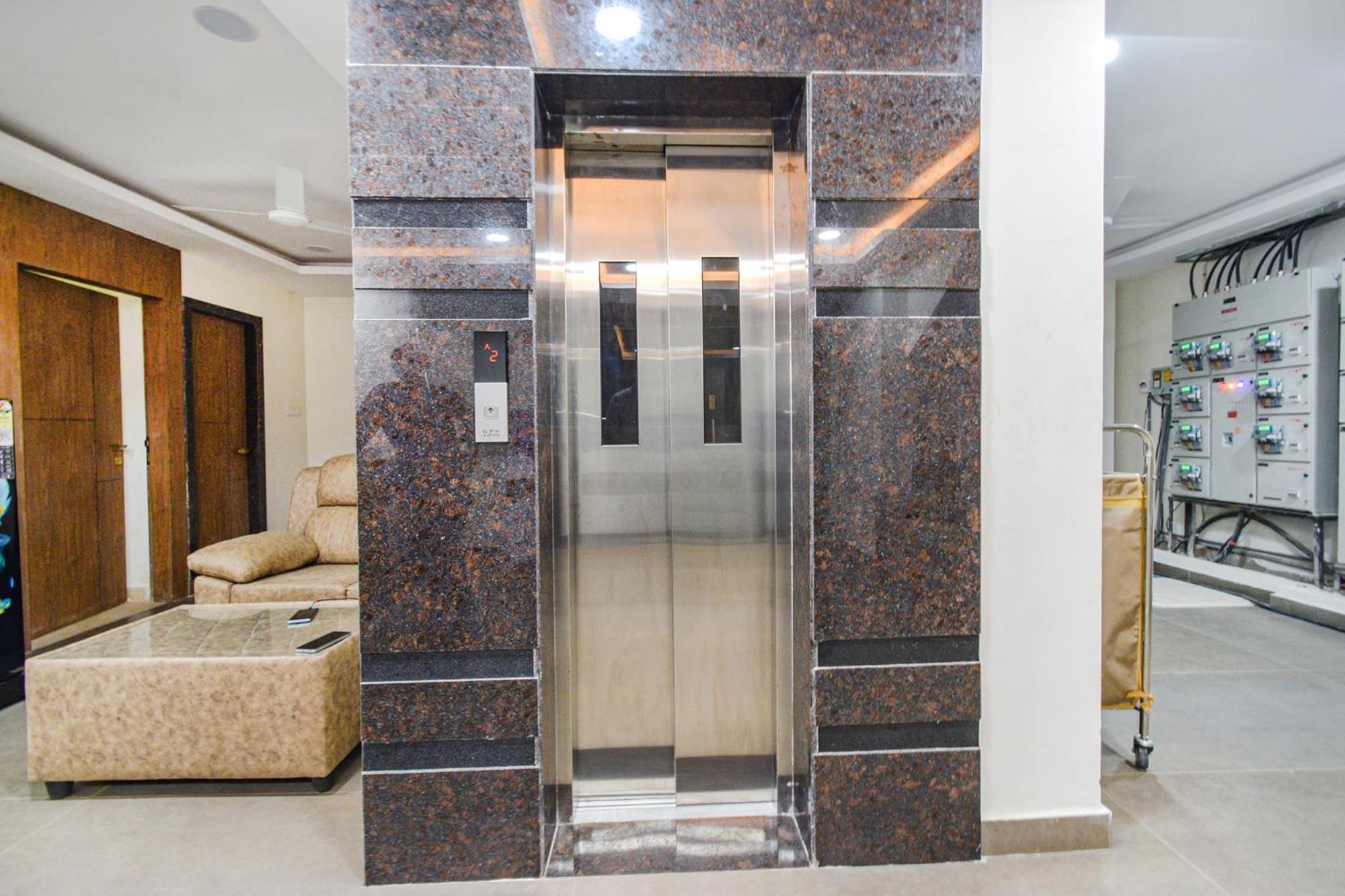 Fabhotel Seri - Nr Kims Hospital, Gachibowli Haiderabad Buitenkant foto