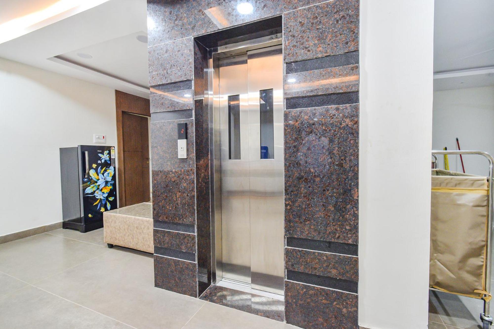 Fabhotel Seri - Nr Kims Hospital, Gachibowli Haiderabad Buitenkant foto